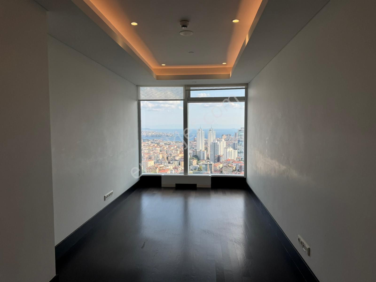 Quasar İstanbul'da Taşınmaya Hazır Kiralık Ofis - Görsel 10