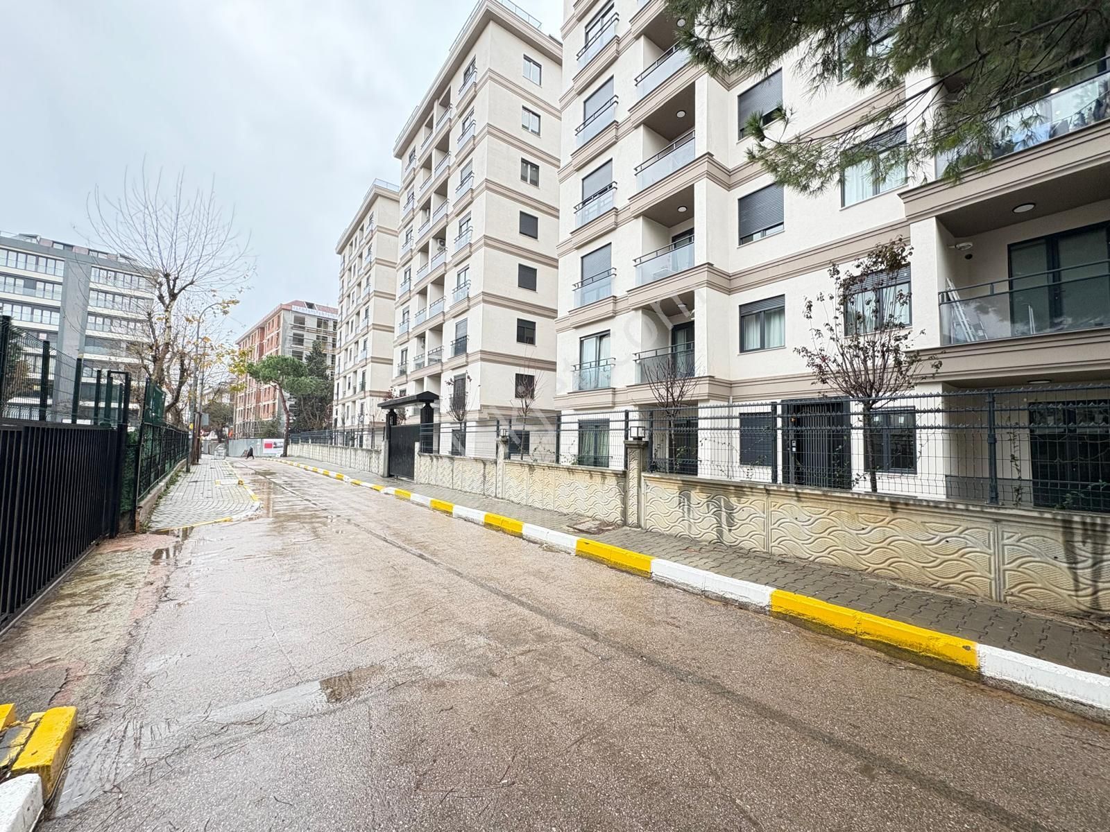 Seeworld Nefes Marin Sitesi 3+1 Boş Dublex Satılık 114m2 Pendik