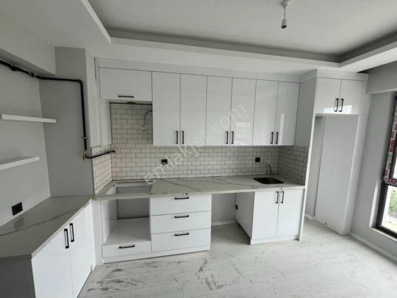 Çorum Cengiz Yapı-kapaklı Mevkisinde Satılık 2+1 Daire