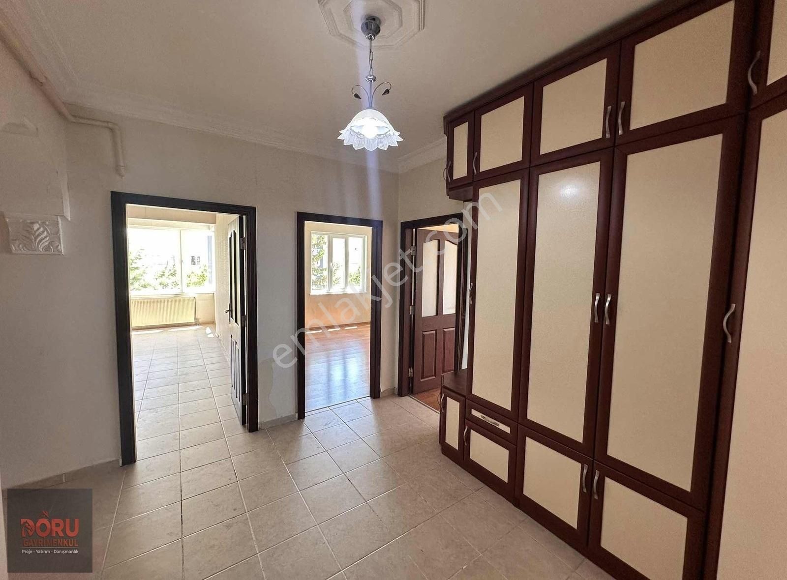 Doru'dan Çocuk Hastanesi Civarı Geniş 4+1 Kiralık Daire