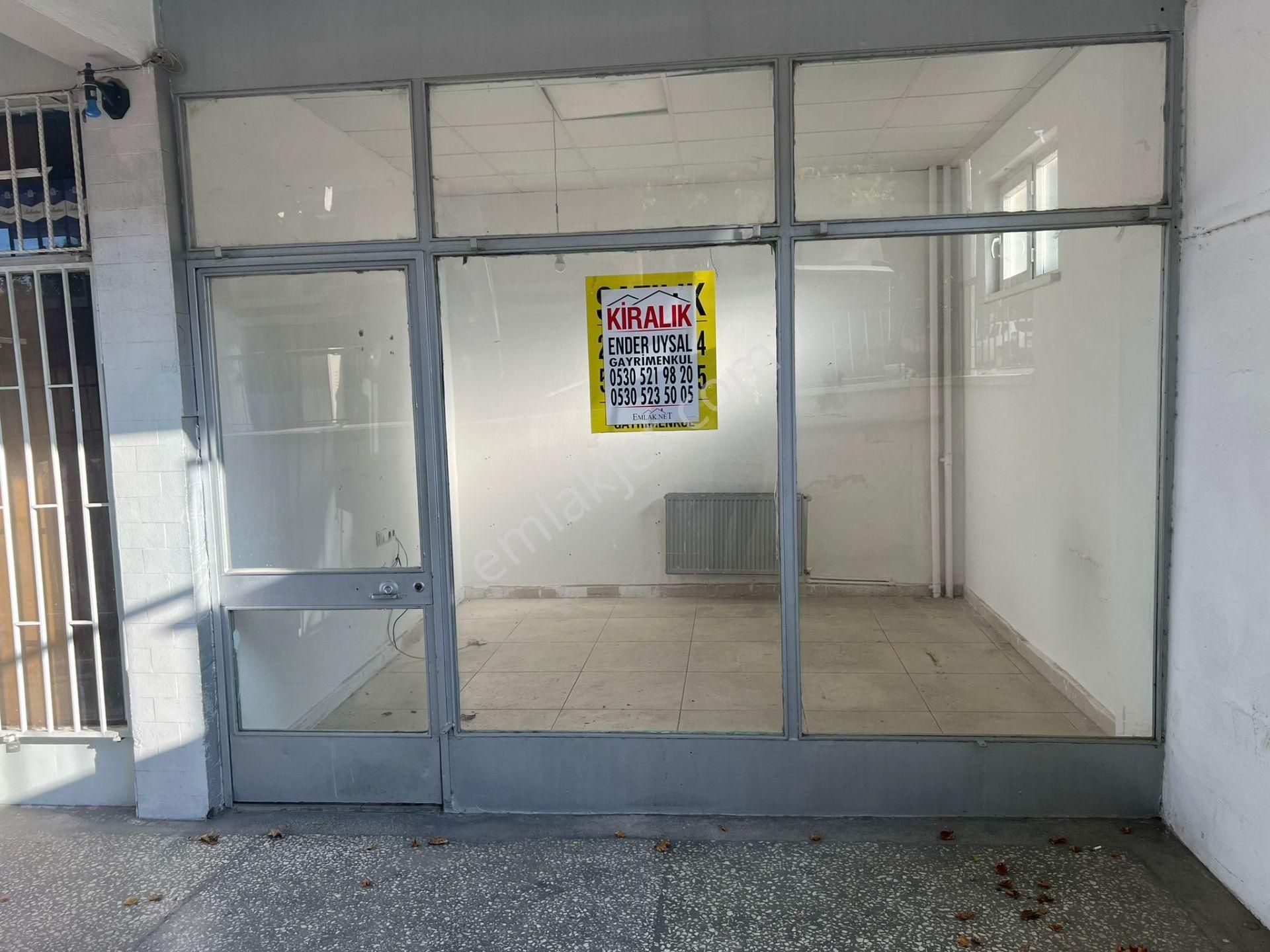 Ender Uysaldan Kayalık Caddesinde Kiralık İş Yeri....