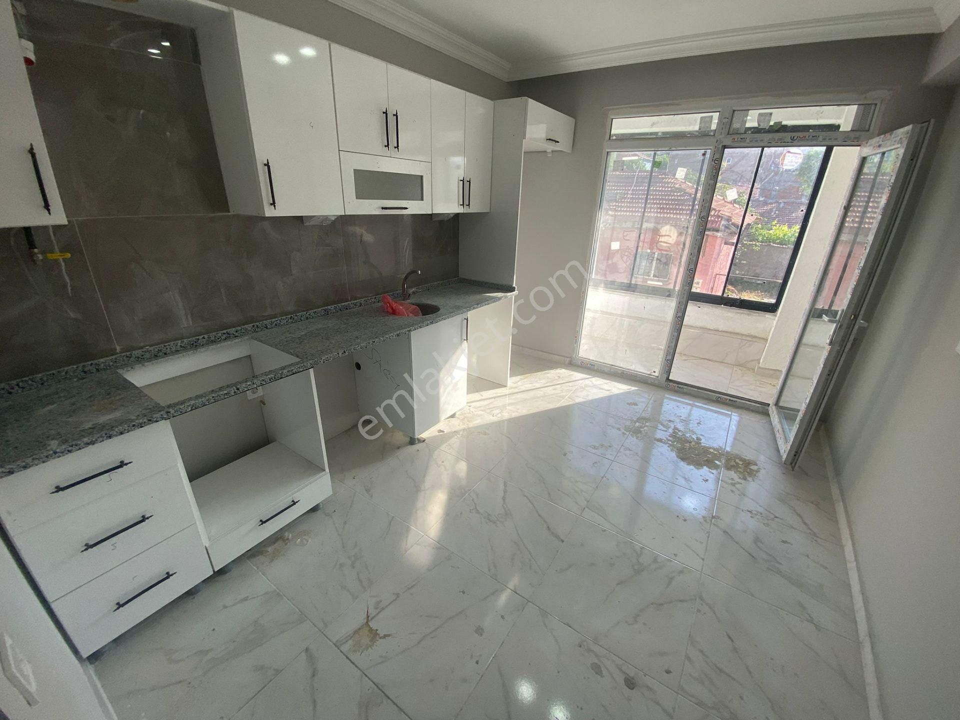 Erenköy Mah. Yıldırım Caddesi Yakını Satılık 2+1/bu-11