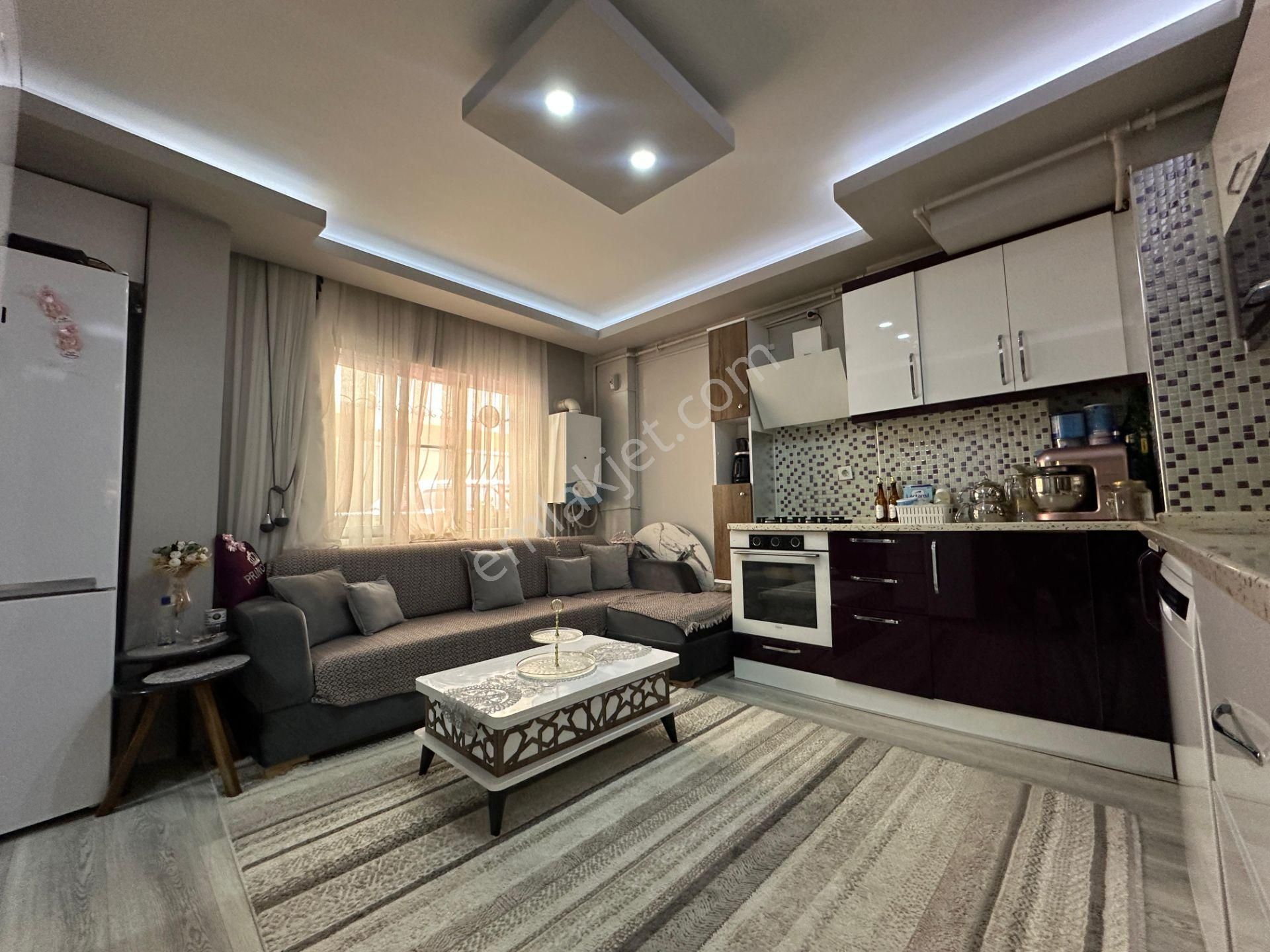 7 Yıllık Binada Krediye Uygun Düz Giriş Katı 2+1 Satılık Daire