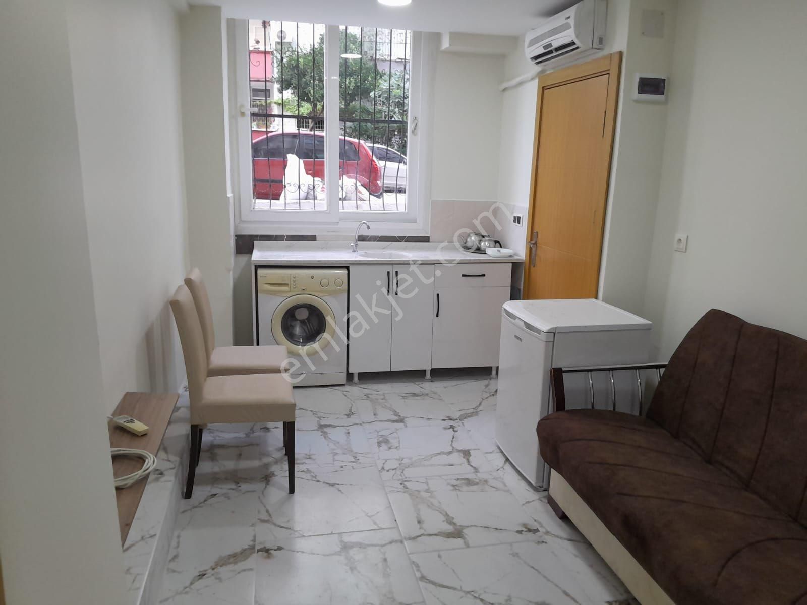 Adana Mavibulvarda Duygu Cafeye Yürüme Mesafesinde Eşyalı Kiralık 1+1