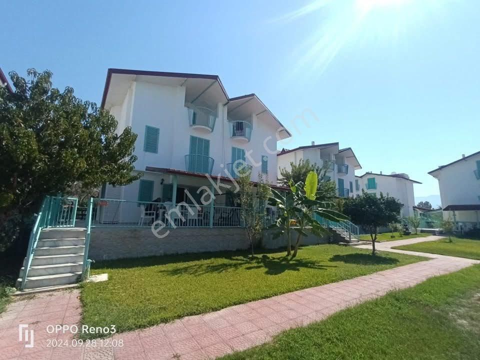 Denize 800metre 4+1 Havuzlu Sitede Yazlık