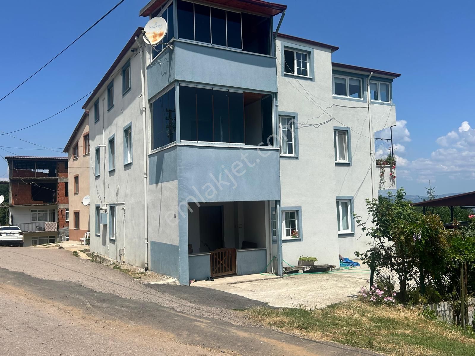 Maşukiyede Muhteşem Manzaraya Sahip 2+1 80m2 Kiralık Daire