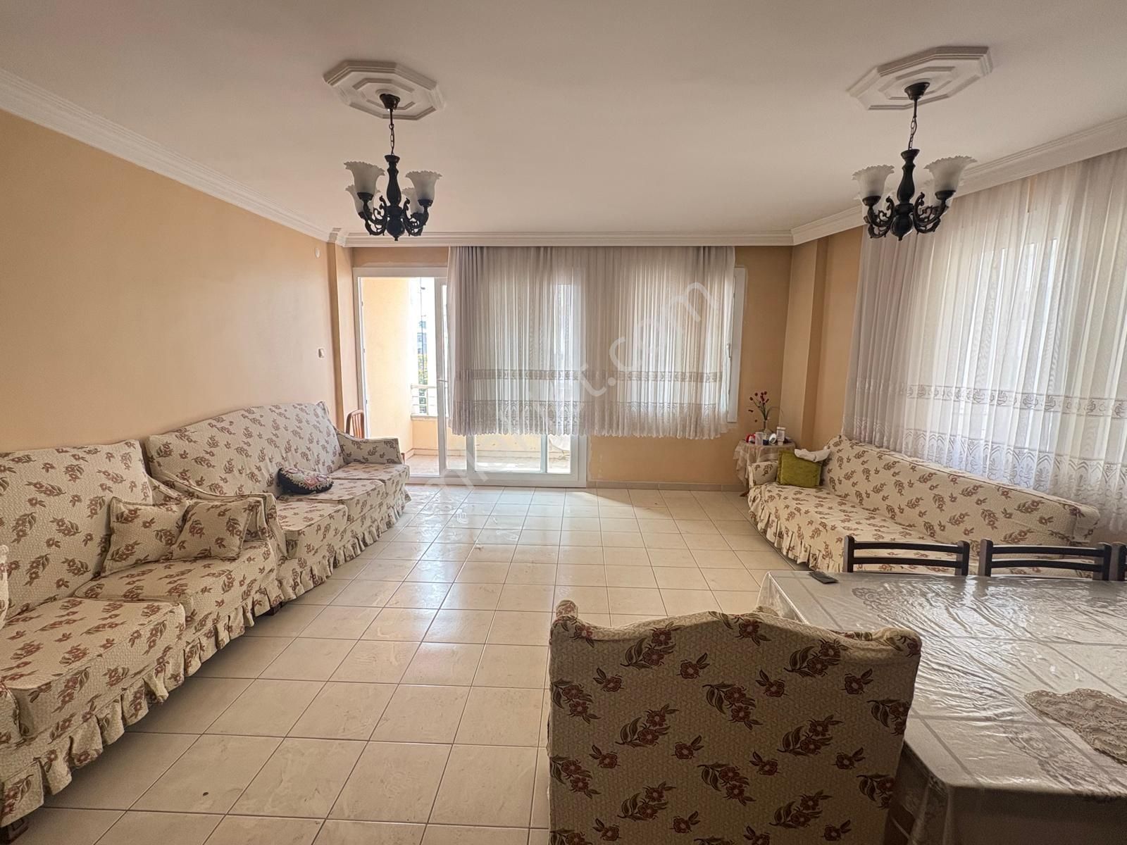 Prestij'den Pirireis'te Asansörlü Geniş Oturumlu 3+1 Daire