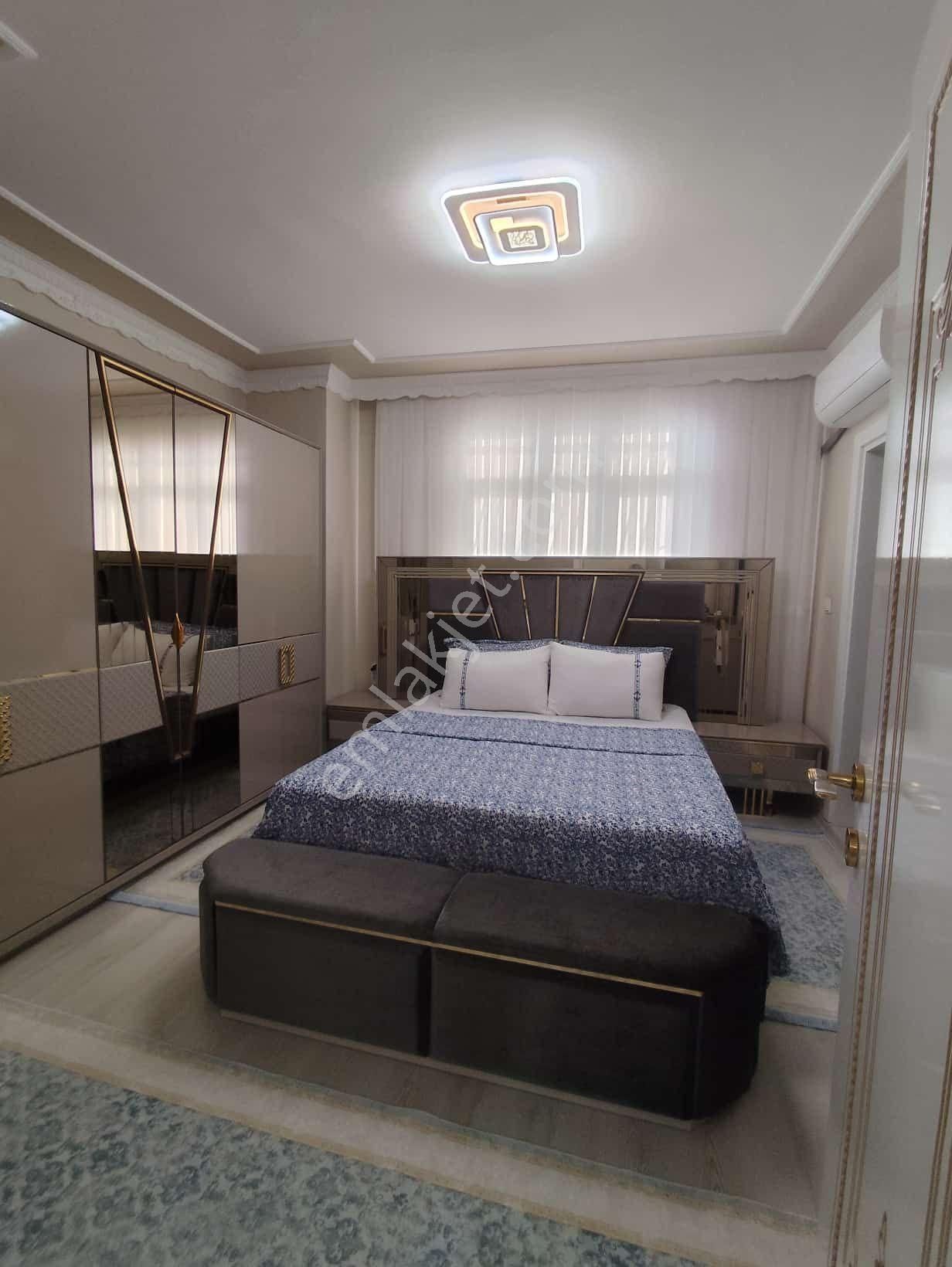 Akkapı' Da Mükemmel 3 Katlı Geniş Bahçeli Lüks Yapı - Görsel 25