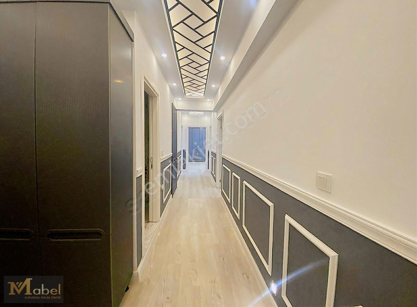 Fatih Mah. Sky Garden Sitesinde Manzaralı İç Dizaynı Olan Daire