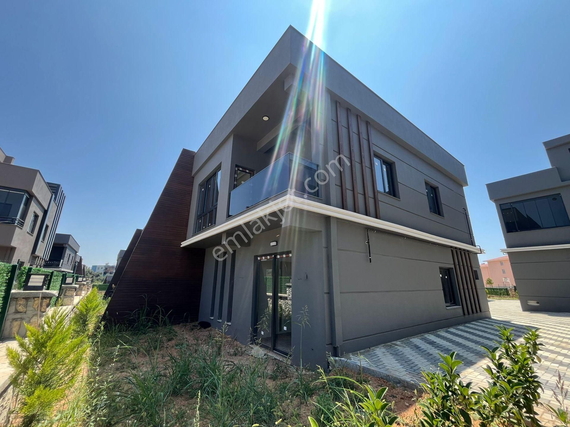 ░_arcıty Den_░ Villa Bölgesi Kuyuluk'ta 4+1 Dublex Lux Site İçi