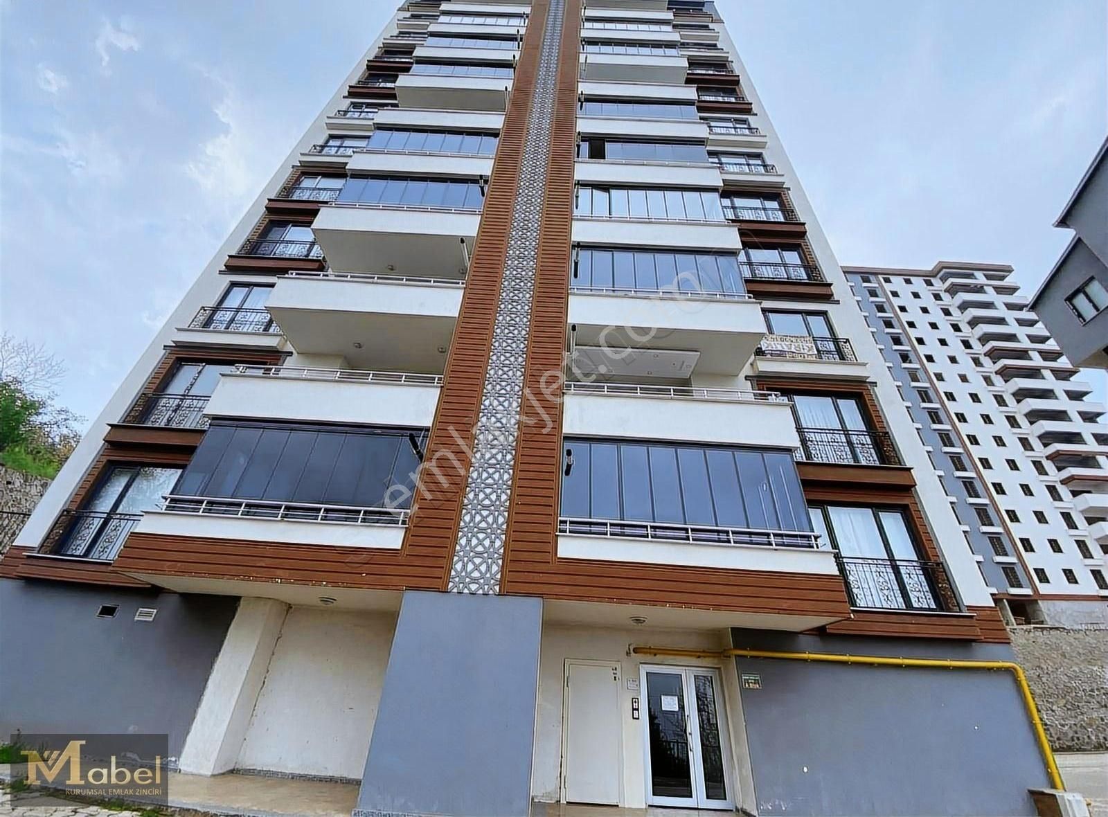 Şerefiye Mah. Green Lıfe Sitesinde Deniz Şehir Manzaralı Daire