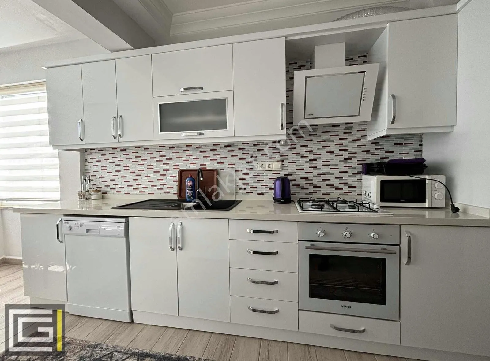 Fethiye Şehir Merkezinde Tamamen Tadilatlı 3+1 Satılık Daire - Görsel 23