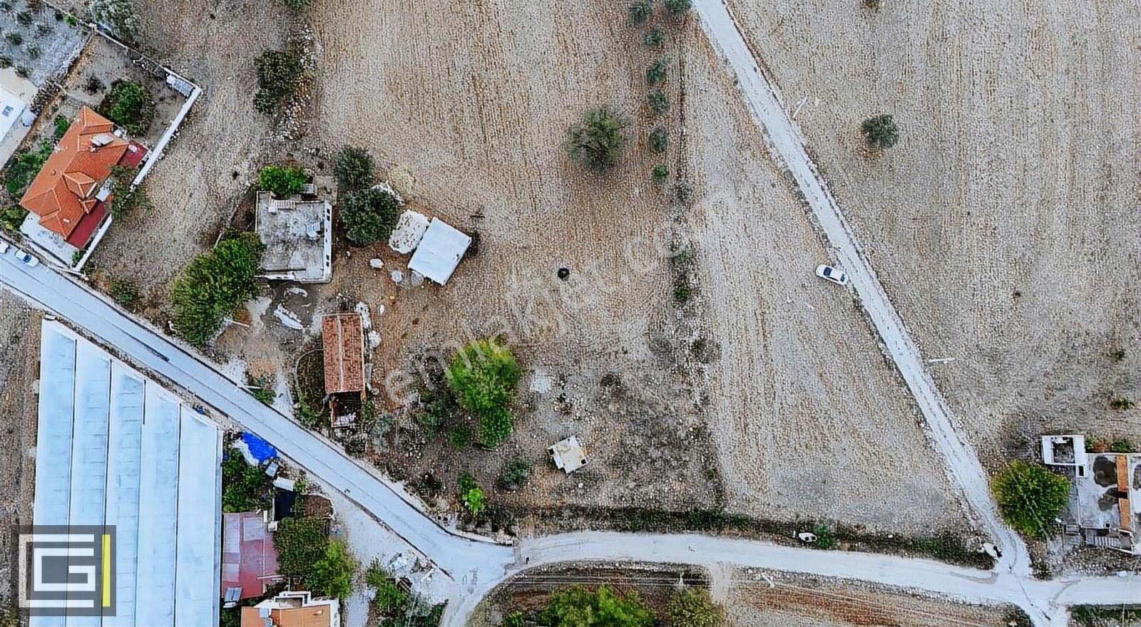 Seydikemer Eşende Satılık 748 M2 %25-3 Kat İmarlı Köşe Parsel