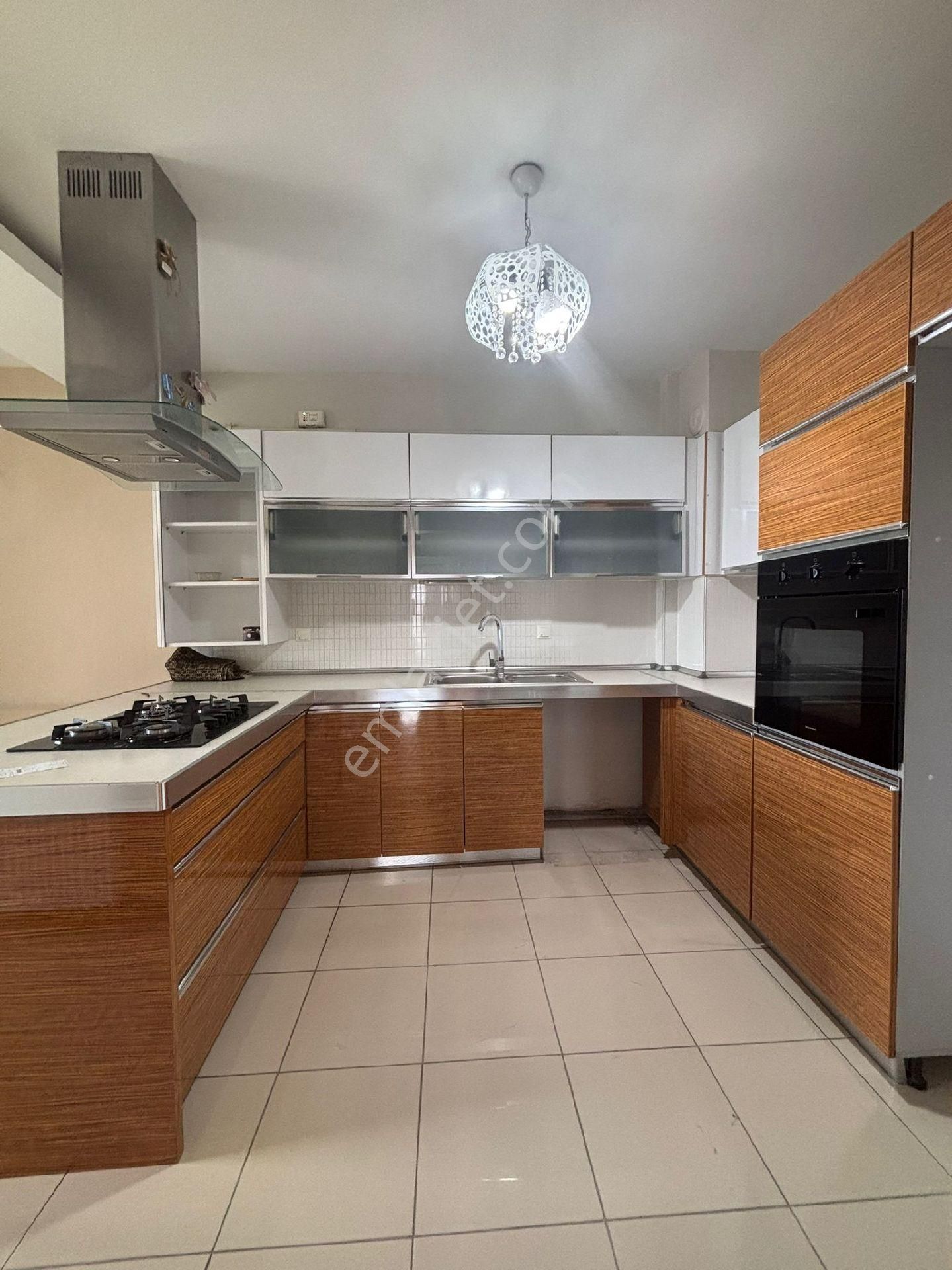 Kayseri Sümer Mah. Kaçmaz 4+1 Ara Kat Muhteşem Daire