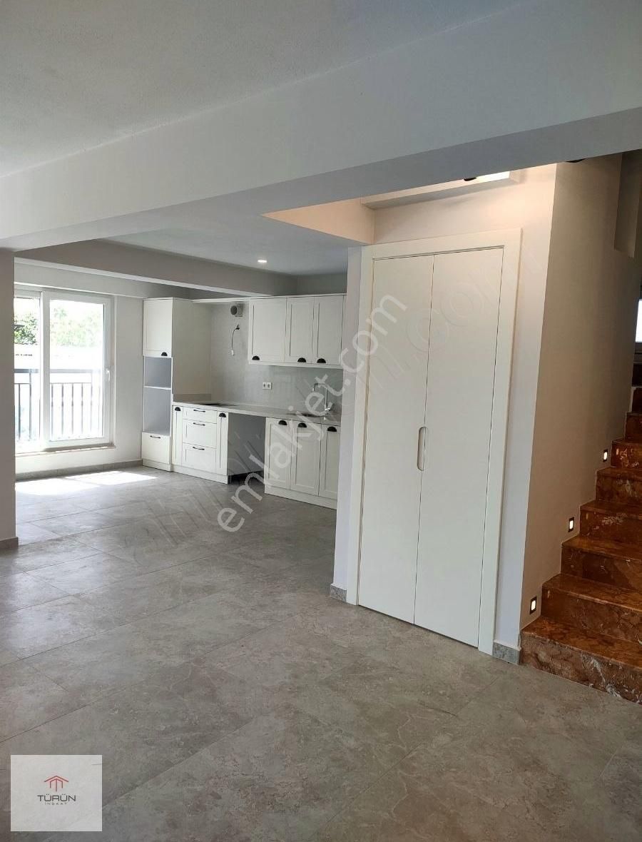 Seydikemer Gelişburnu'nda 4+1 Havuzlu Müstakil Villa