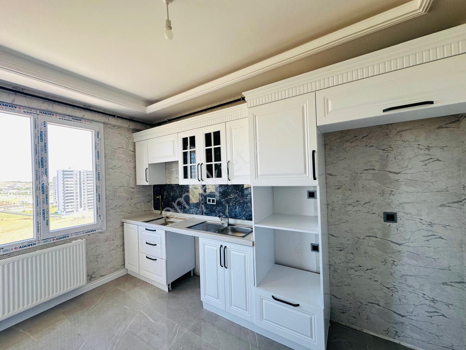 Kayapınar Stad Karşısı Satılık Boş 2+1 Ultra Lüx Daire