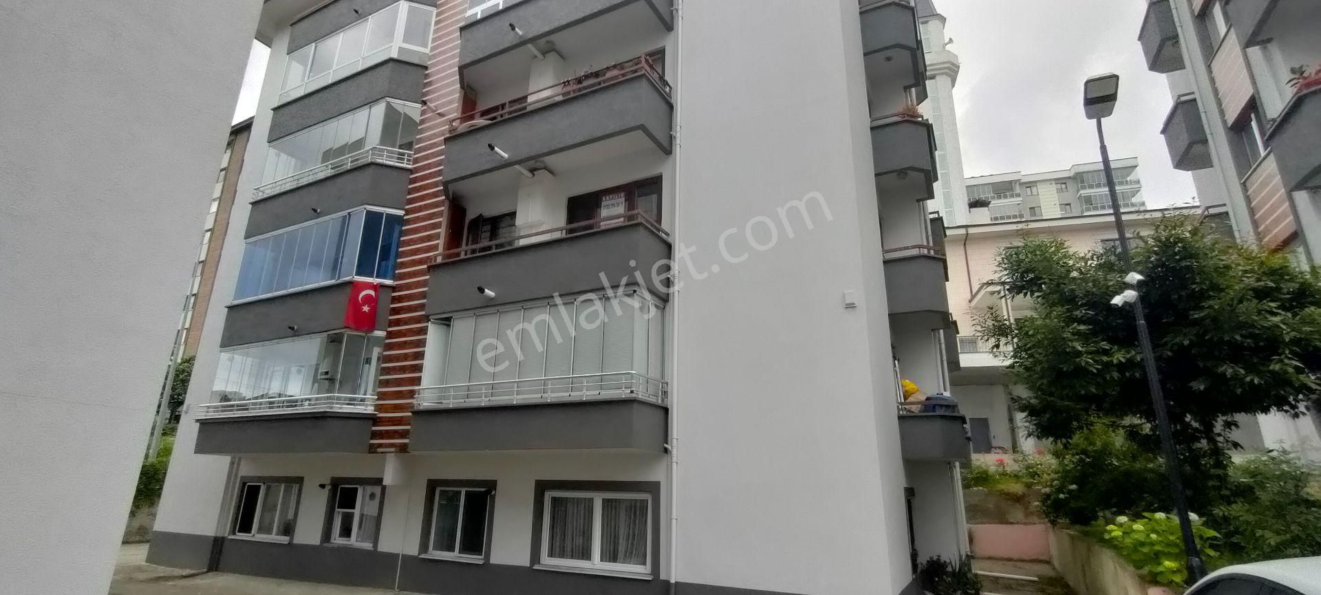 Söğütlü Akevler Öğretmenler Sitesinde Satılık Daire