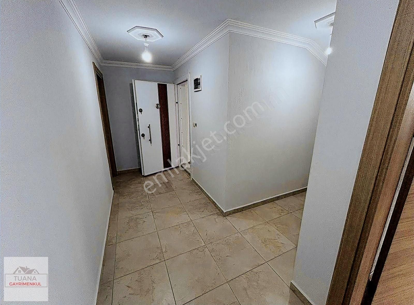 Tuana Gayrimenkul'den Yeşilköy'de 2 + 1 Kiralık Daire