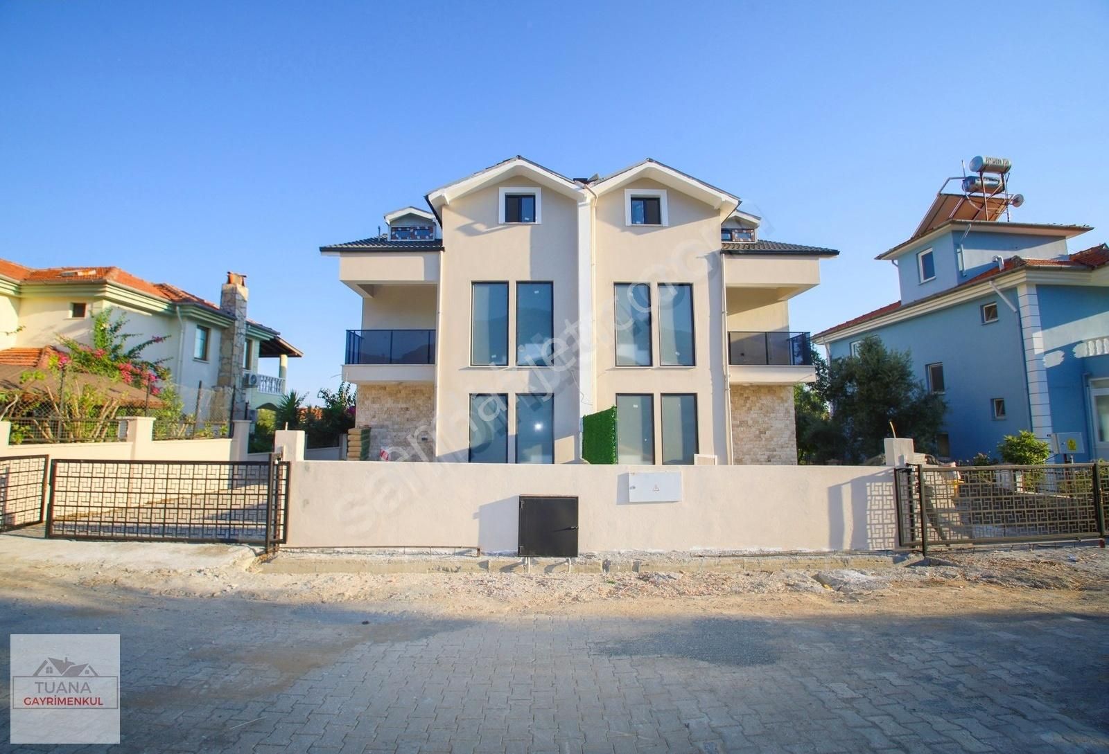 Tuana Emlak'tan Yeni Mahalle'de 3+1 Müstakil Havuzlu İkiz Villa