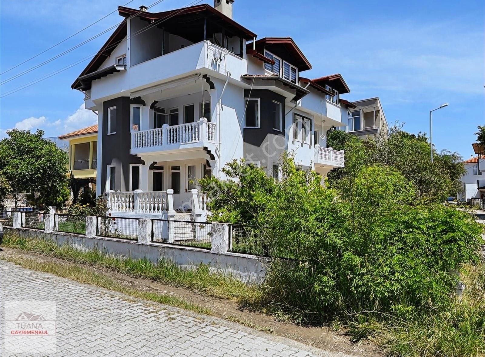 Tuana Gayrimenkul'den Ulucami'de 3+1 Kiralık Daire