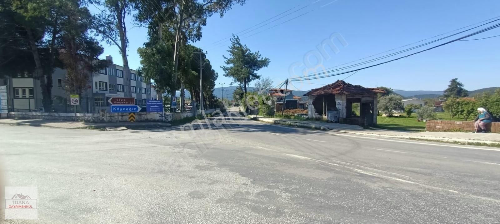 Tuana Emlak'tan Ula Karabörtlen'de 723m² Arsa - Görsel 15