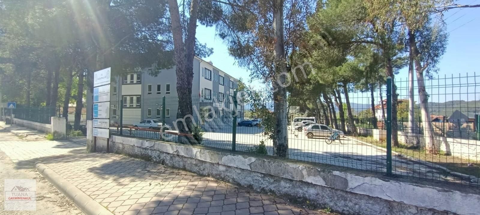 Tuana Emlak'tan Ula Karabörtlen'de 723m² Arsa - Görsel 9