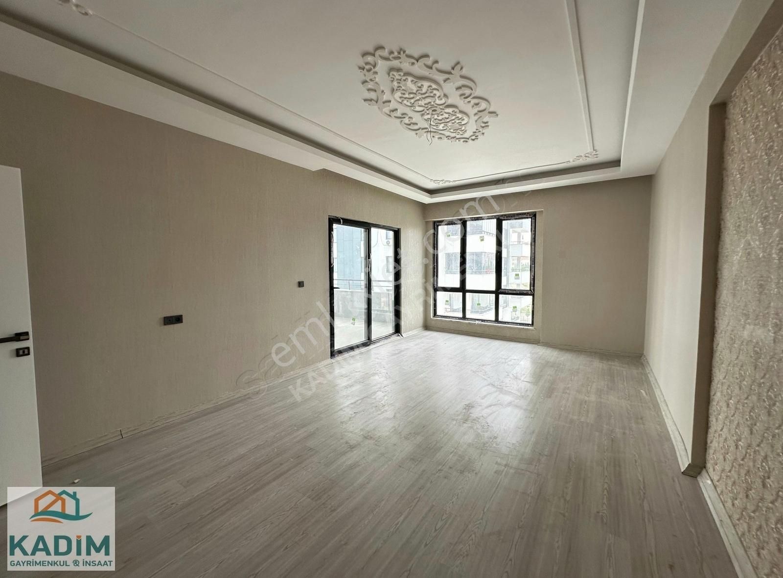 Akkent'in Göbeğinde Geniş Oturum 3.5+1 Satılık Daire