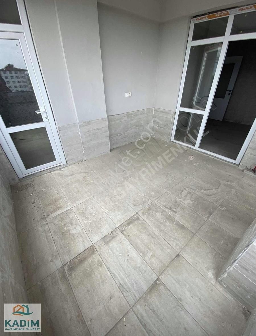 Taşlıcada Satılık 2+1 Geniş Daire