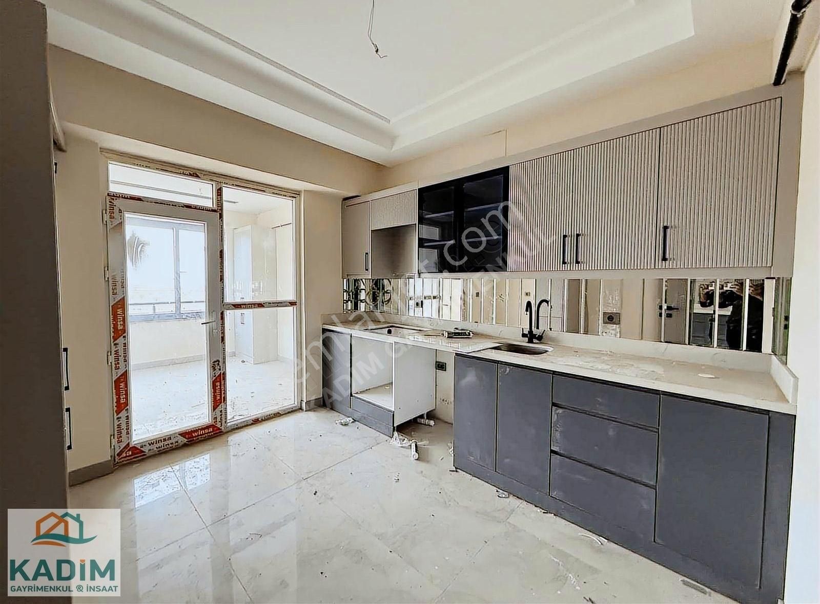 Akkent'de Cephesi Açık Sıfır 2.5+1 Satılık Daire