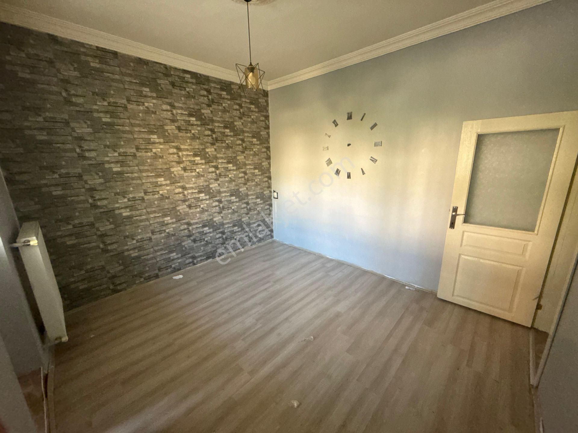 Keçiörende Güçlü Kayada Eleşkirt Sok 2+1 Giriş Katta Kiralık Daire