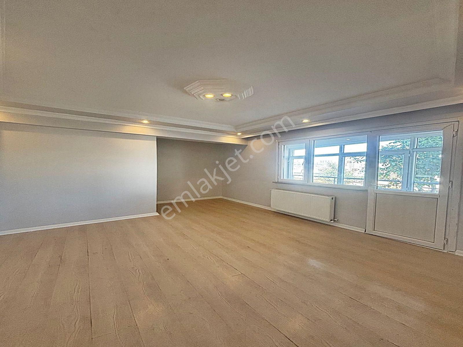 Cadde34 Yapı'dan Namık Kemal Mahallesinde Geniş Metrekarede Çift Balkonlu 2+1 Satılık Yüksek Giriş