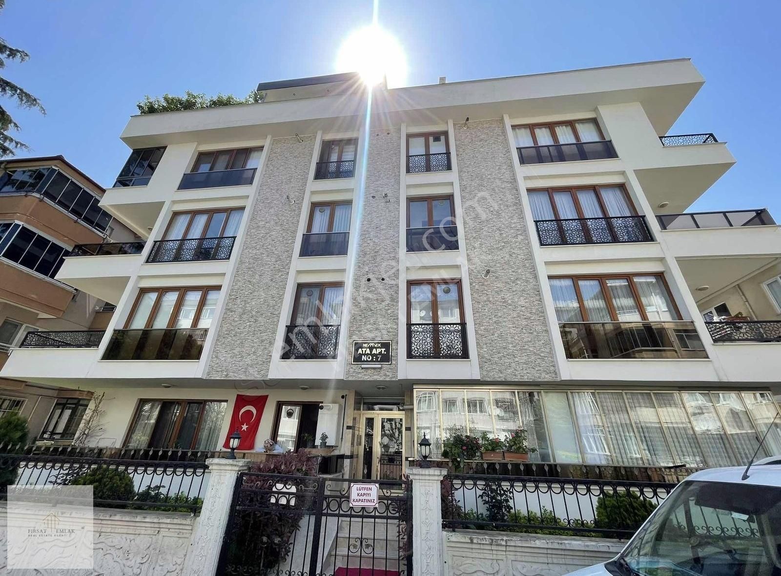 Bahçelıevler Mahallesı'nde 4 + 1 Acıl Satılık Dubleks