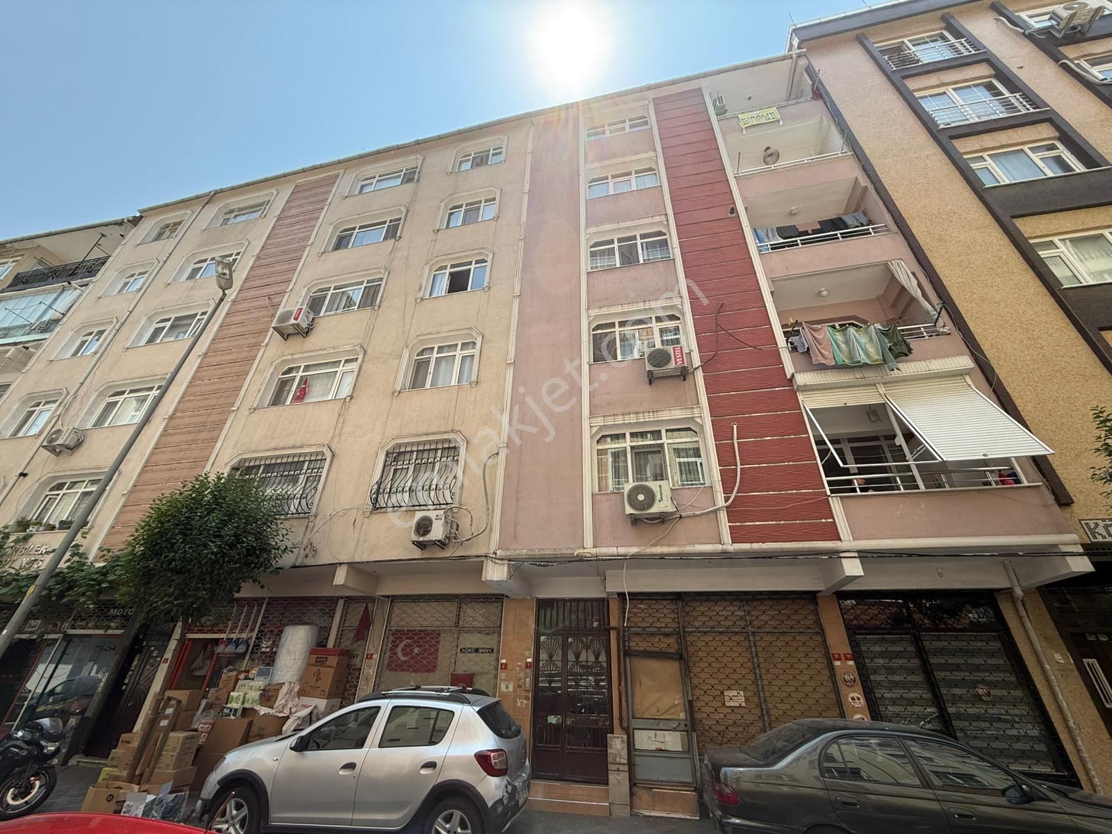 İstanbul House'dan Bahçelievler'de Eşyalı 3+1 Geniş Daire