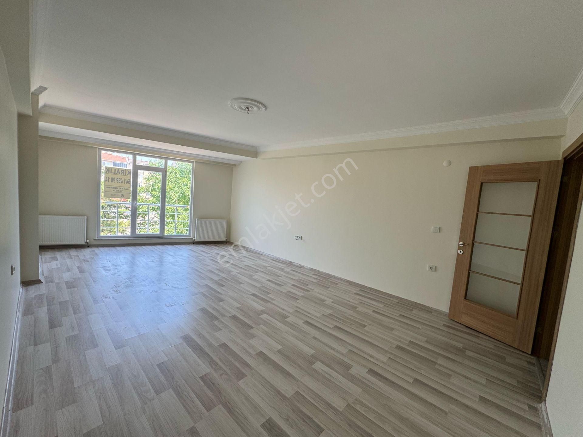 Karacaibrahim Mahallesi Dingiloğlu Parkı Yanı 3+1 Kiralık Daire