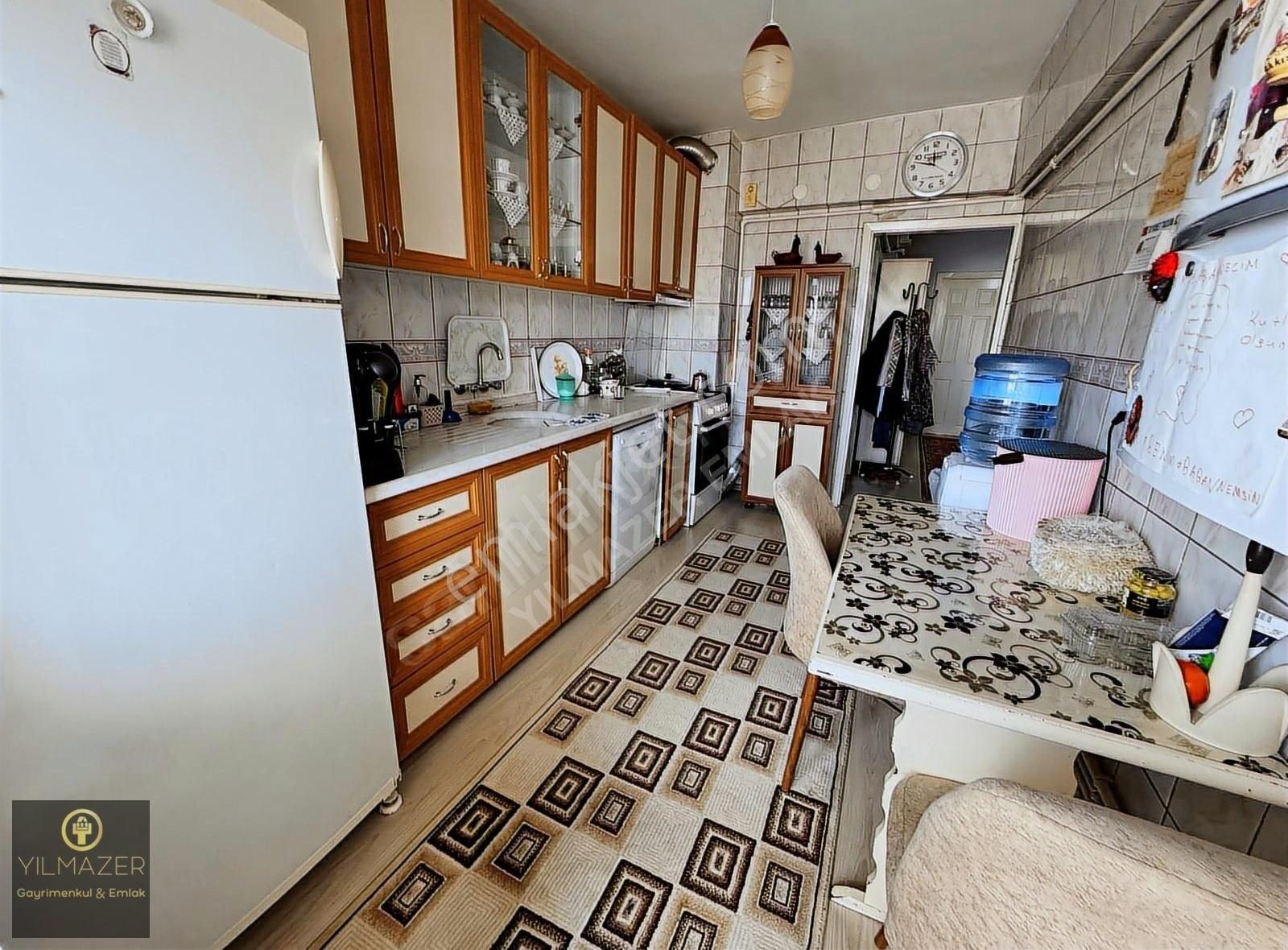 Yılmazer'den Bostancık Caddesi Üzerinde Acil Satlık 3+1 Ön Cephe