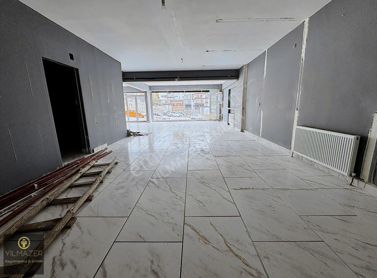 Yılmazer'den Cadde Üzeri 170m2 Düz Zemin 170m2 Depolu Dükkan!