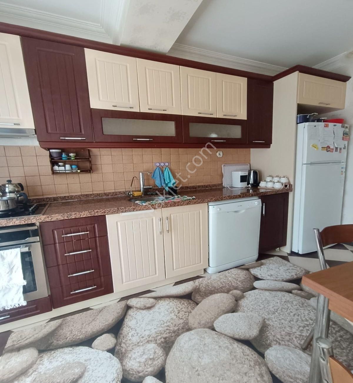 Avcılar D.köşklerde 3+1 10 Yıllık Bina Metrobüse Yakın Daire - Görsel 13