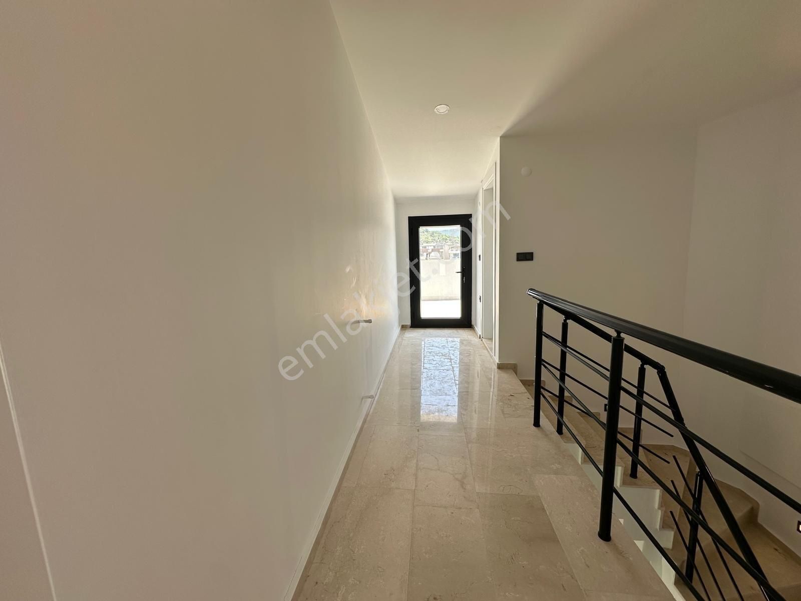 |global| Müstakil Havuzlu Deniz Manzaralı Villa - Görsel 29