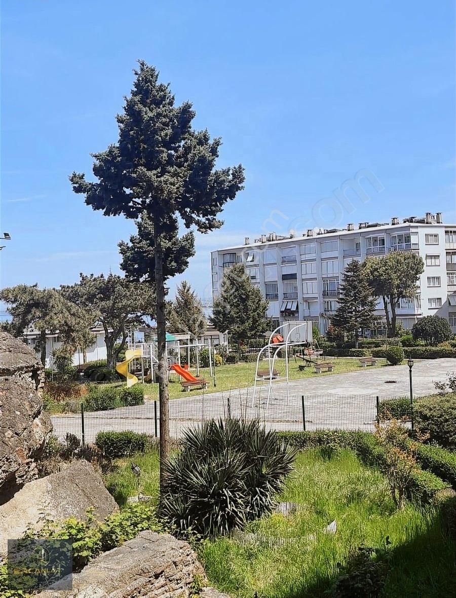 Ercanlar Emlaktan Güvenlikli Site İçerisinde Satılık Daire