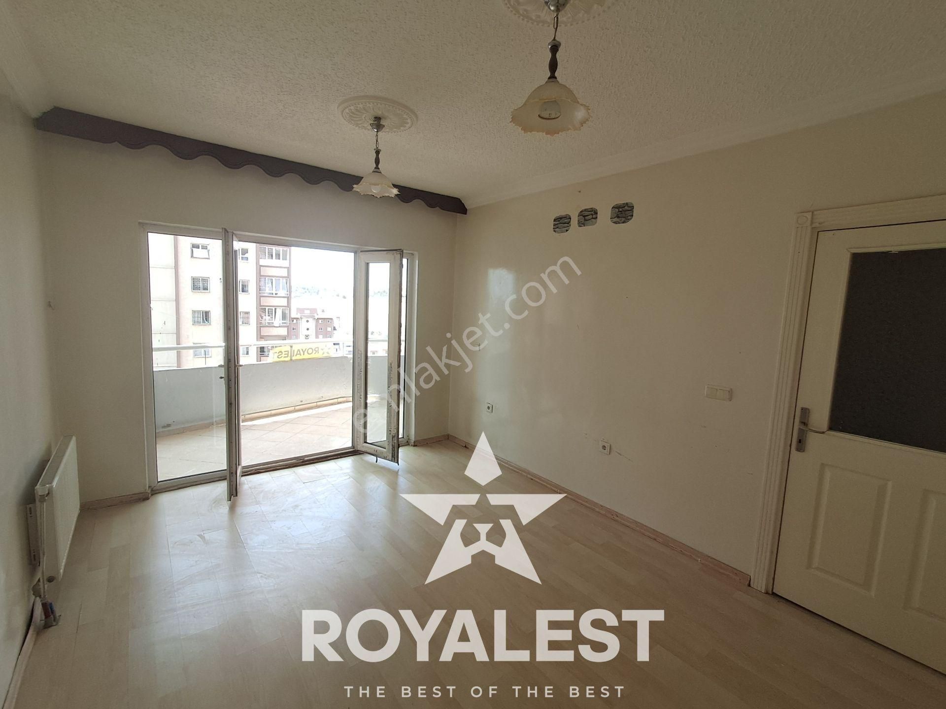 Royalest'ten Merkezi Lokasyonda Kiralık Daire