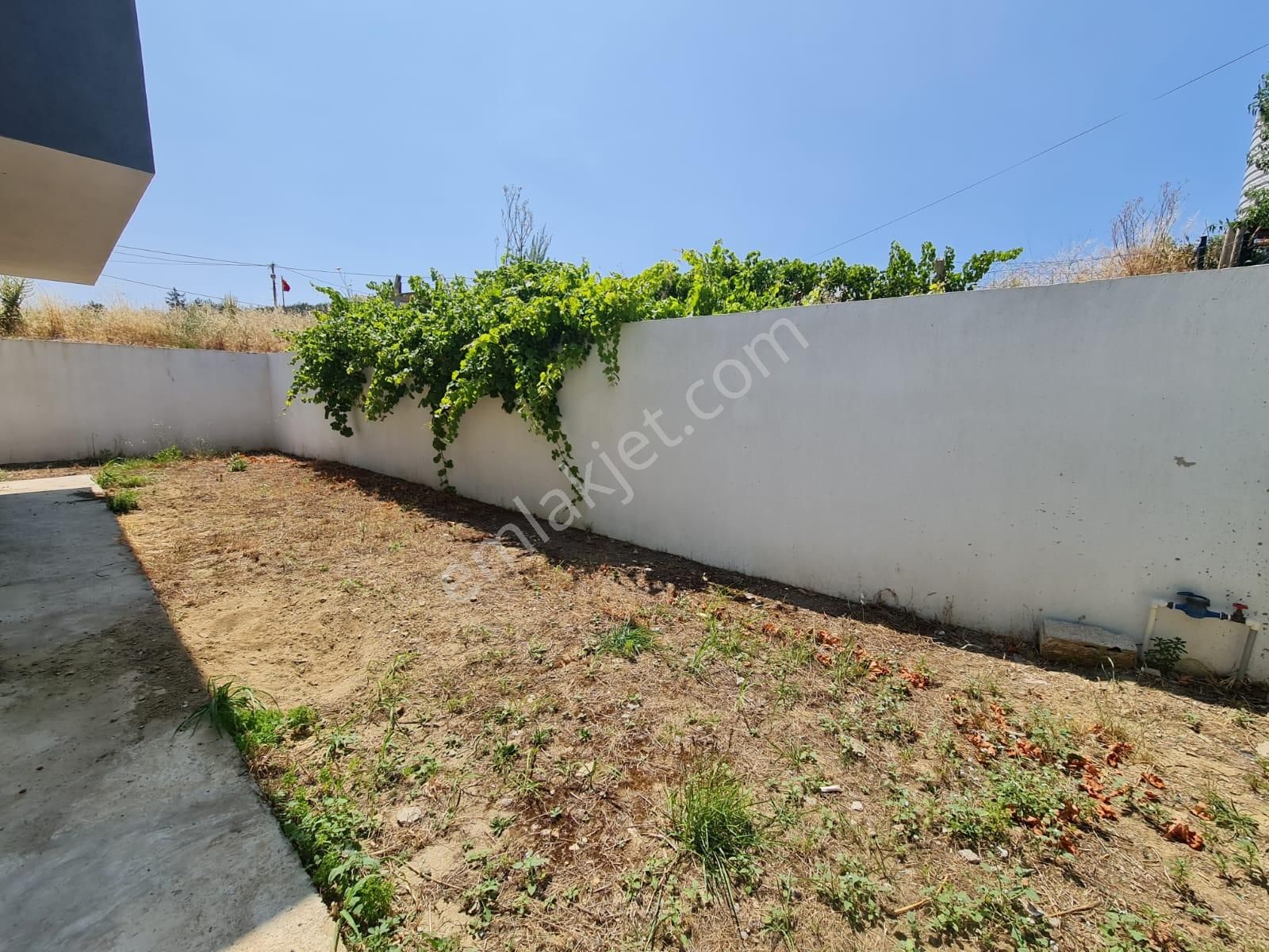 Yeniköy Üzerinde Muhteşem Doğa Havası Olan 3+1 Bahçeli Dubleks Ev - Görsel 24