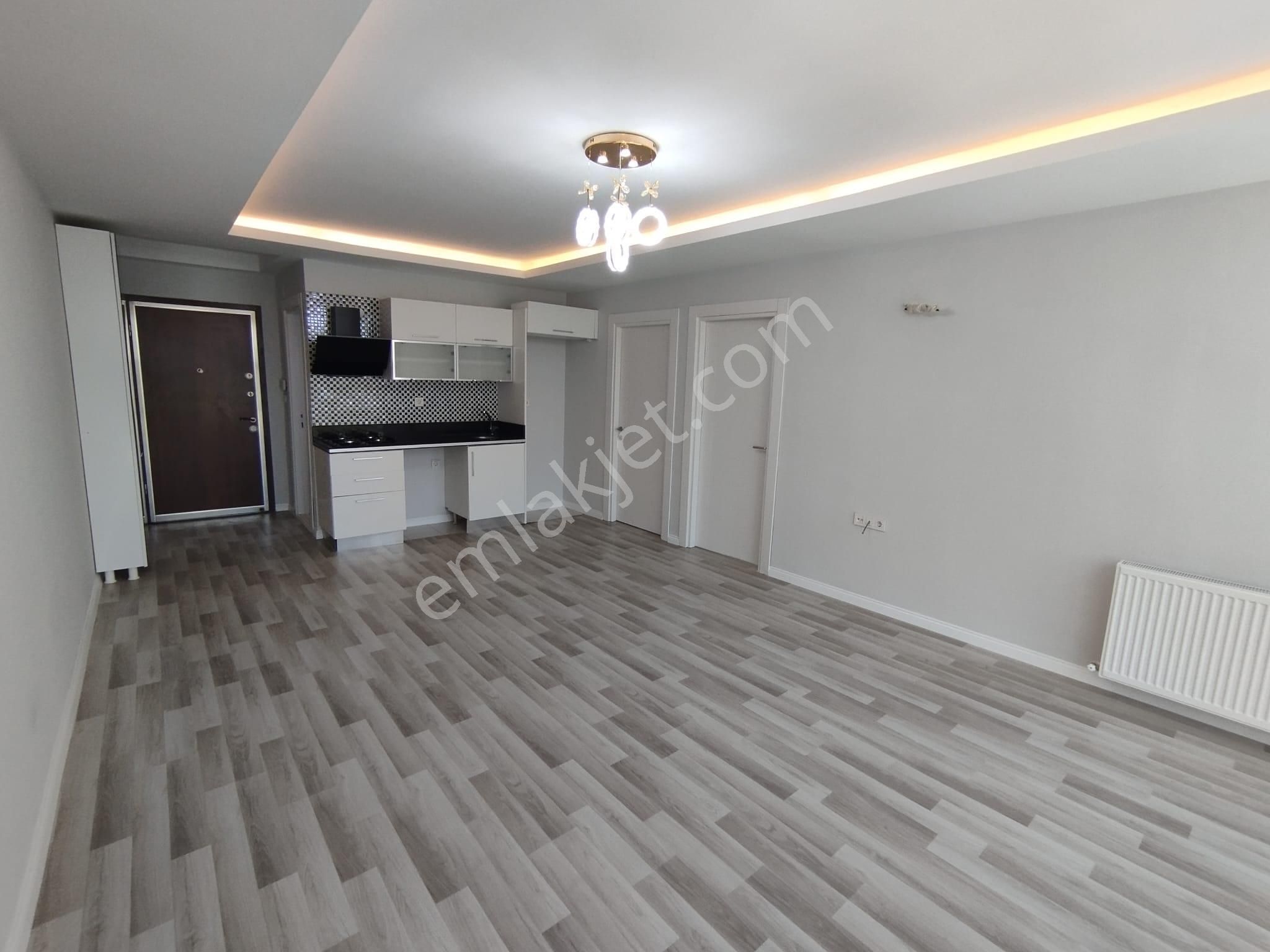 Hayalpark Civarı 2+1 Açık Mutfaklı Giyinme Odalı Doğalgazlı Lüks Daire