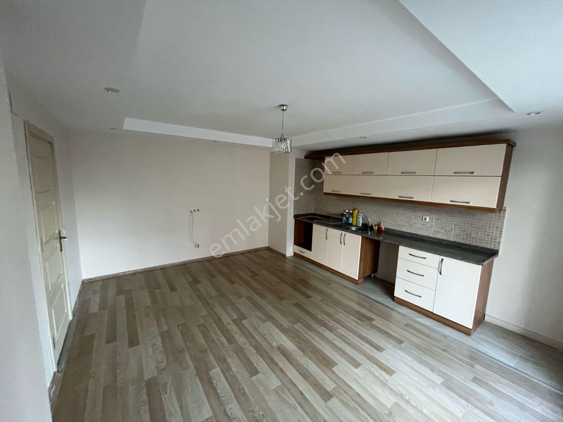 Pınar Mahallesinde Geniş Oturumlu 1+1 Kiralık Daire