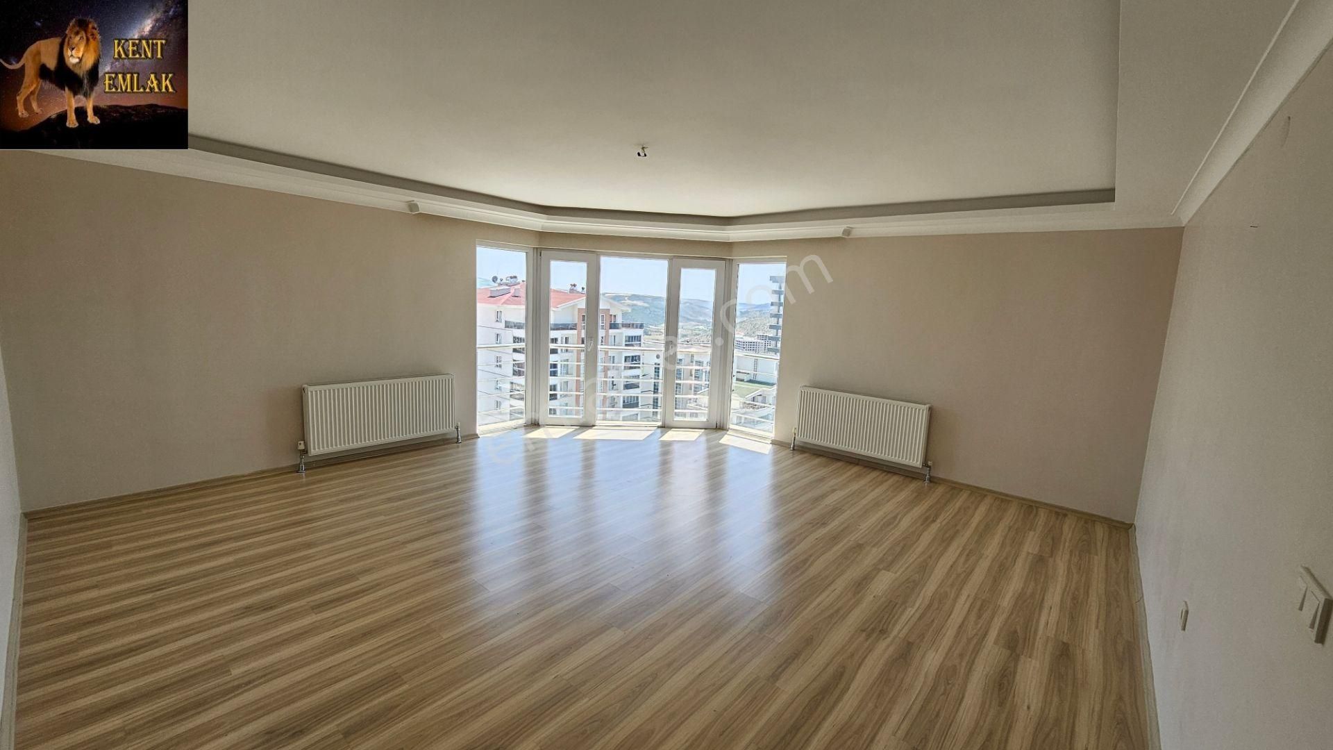Ege Mahallesinde Asansörlü 12. Katta 3+1 Full Yapılı Kiralık Daire