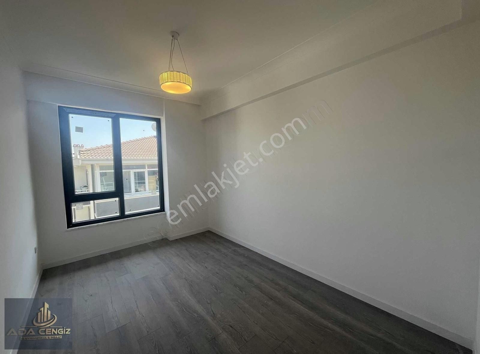 Serdivan Vatan Mah 3+1 135 M2 Ebeveyn Banyolu Lüks Daire - Görsel 9
