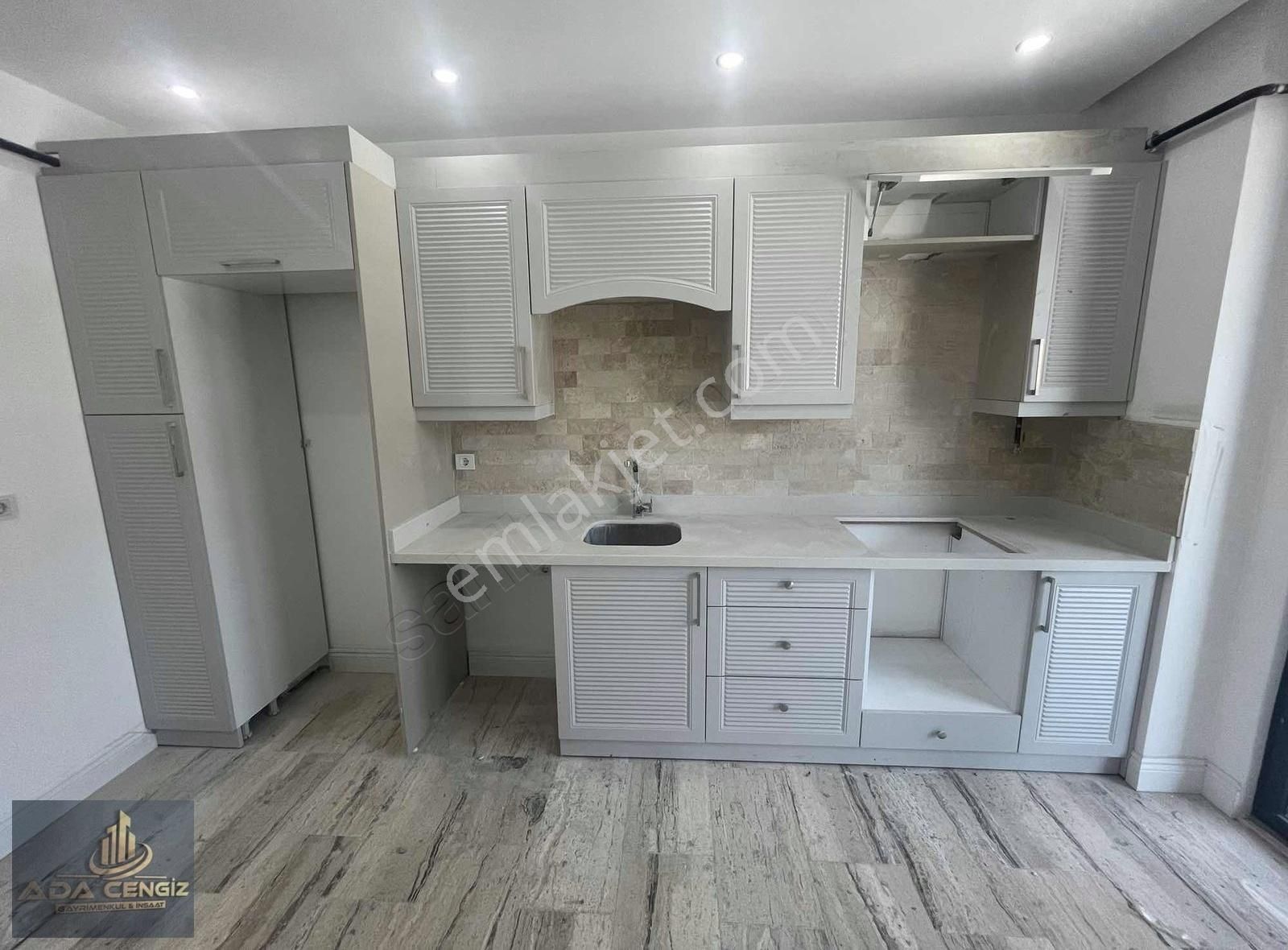 Serdivan Vatan Mah 3+1 135 M2 Ebeveyn Banyolu Lüks Daire - Görsel 20