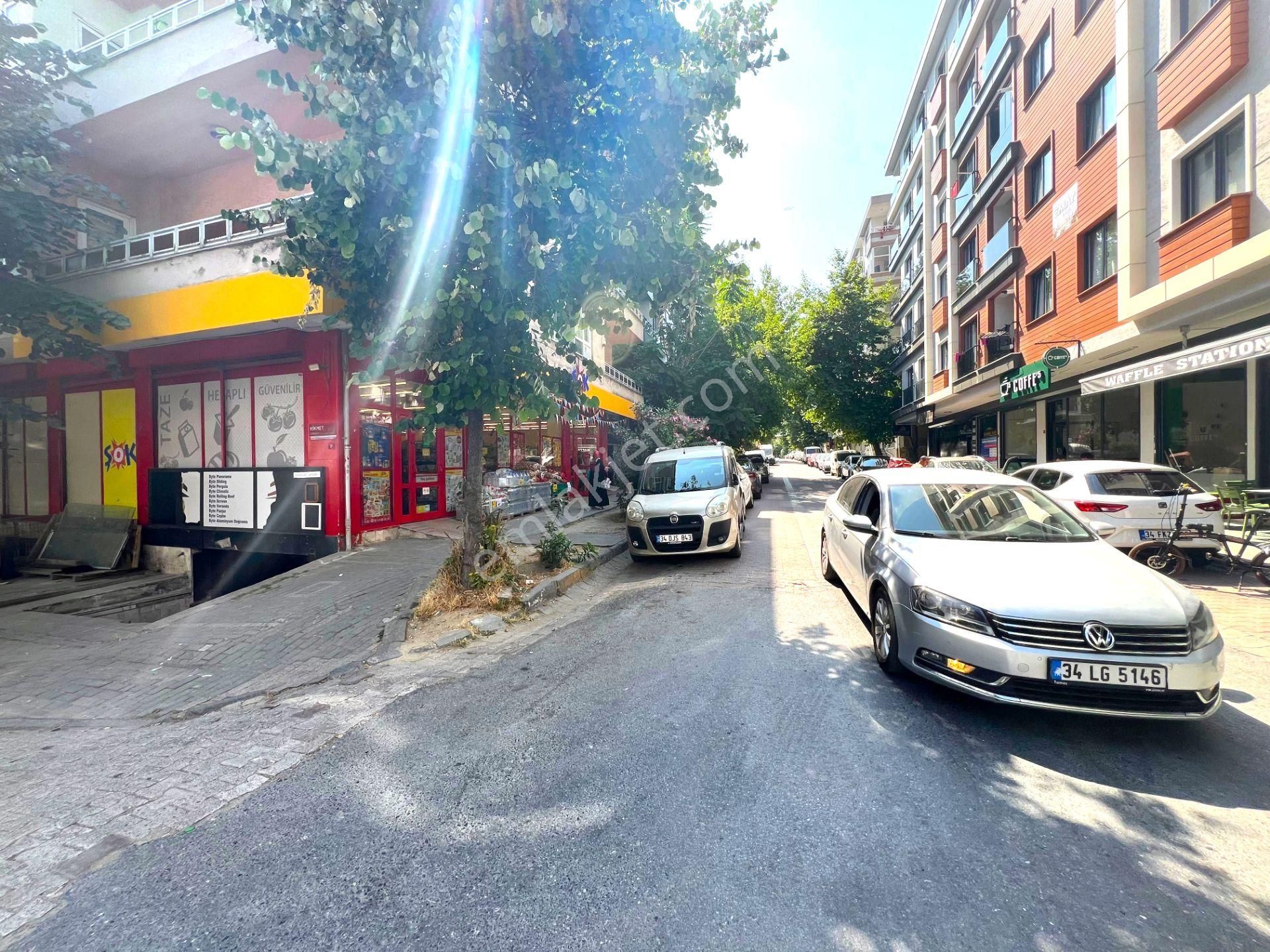 Arzum'dan Merkez'de 80 M2 Düz Giriş Kiralık Dükkan