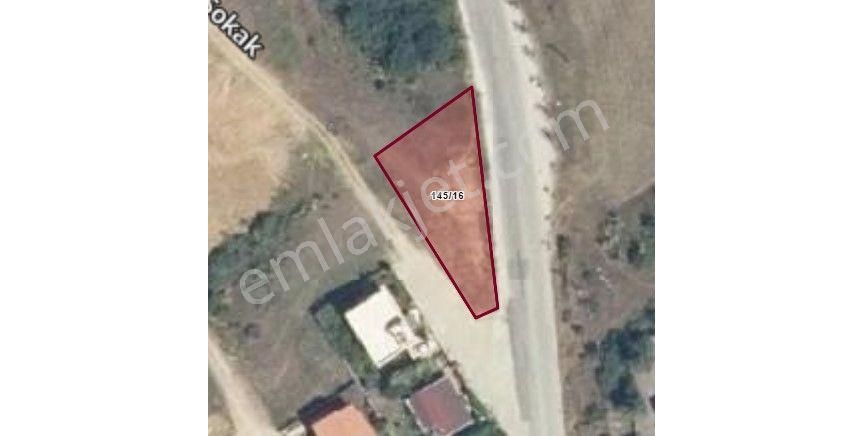 716 M2 %30 İmarlı 2 Kat Deniz Manzaralı Çift Cephe Yol Üzerinde