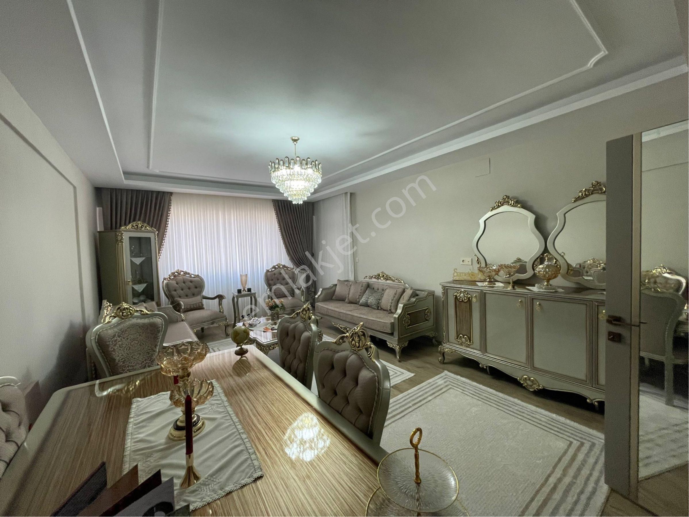 Nuray Gayrimenkulden Ertuğrulgazide Kiralık Lüks 3.5+1