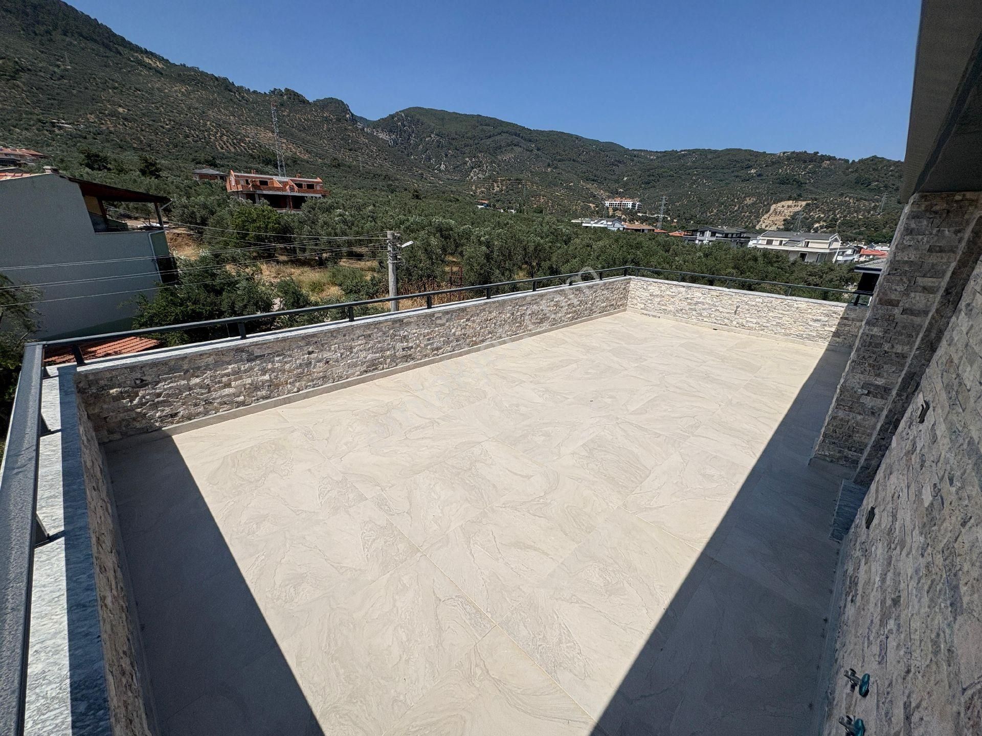 Arya'dan Altınoluk Merkezi Konumda 3+1 Satılık Villa - Görsel 5